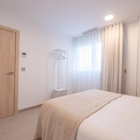 Nuba Turisticos * モンフォルテ・デ・レモス